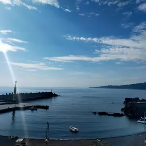 La Spiaggetta Di Stazzo Frühstückspension