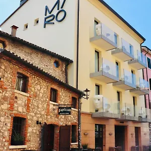 Miro' Hotel